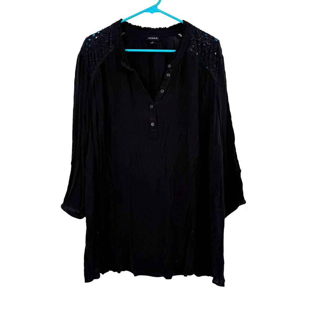 Torrid Size 3 3XL Long Sleeve Blouse Top Shirt Black Crochet Shoulder Detail